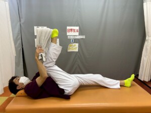 太もも裏のストレッチ
